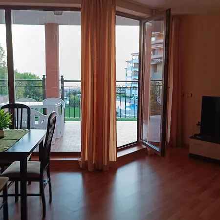 아파트 One-bedroom A 304 Nestinarka-tsarevo 사레보