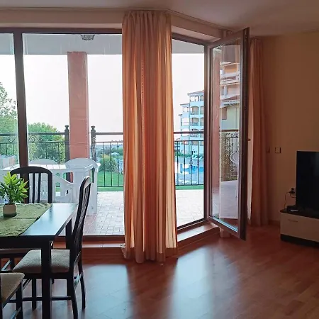 One-bedroom A 304 Nestinarka-tsarevo 아파트 *